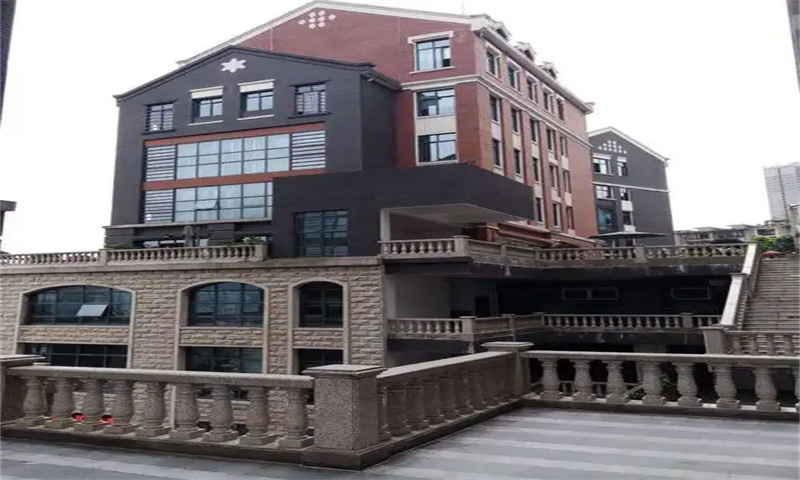 英华天元盛大开业 开启南岸区商务新篇章